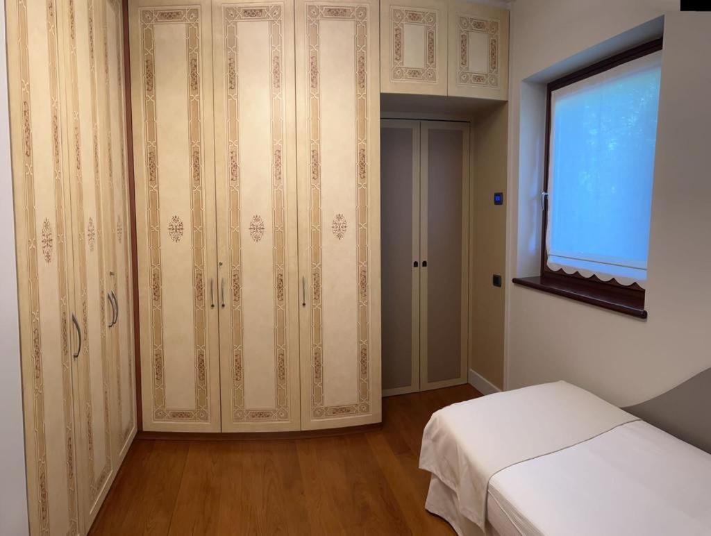 Airport Bea Rooms Azzano San Paolo Extérieur photo