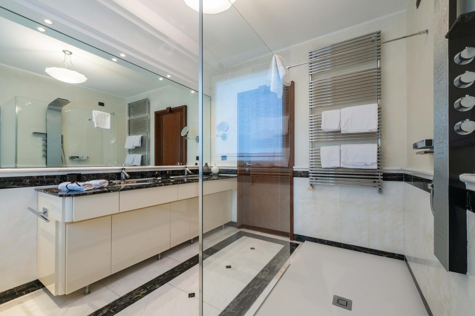 Airport Bea Rooms Azzano San Paolo Extérieur photo
