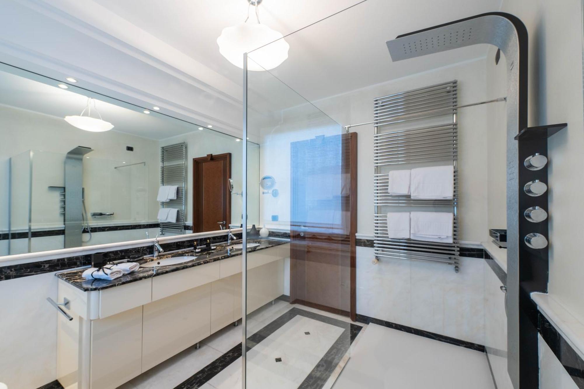 Airport Bea Rooms Azzano San Paolo Extérieur photo