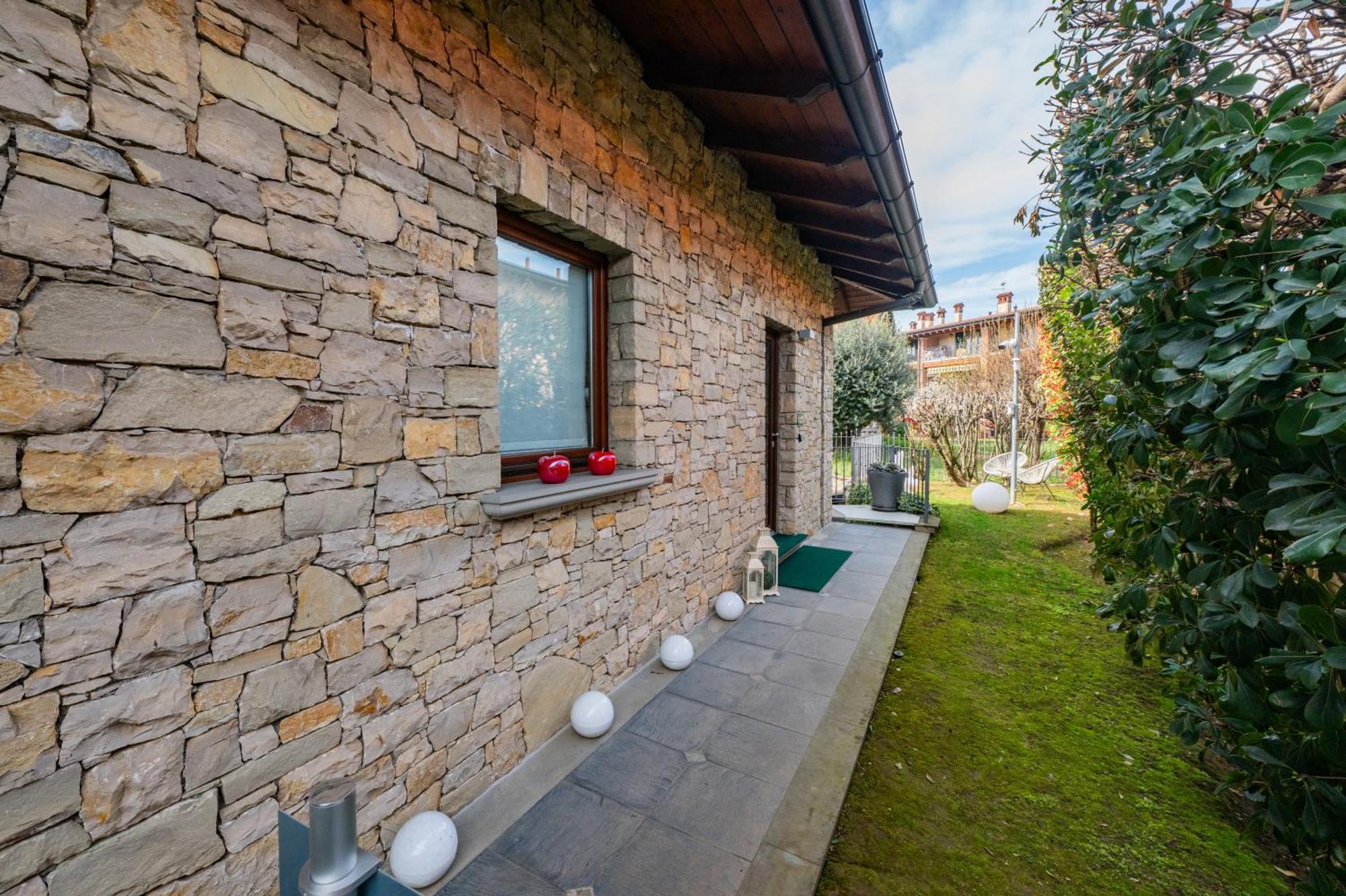 Airport Bea Rooms Azzano San Paolo Extérieur photo